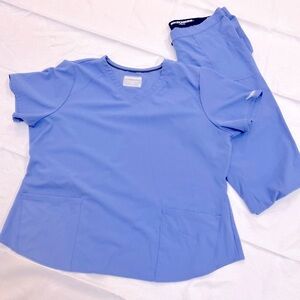 Skechers Scrubs Set 3X Top & 2X Pants